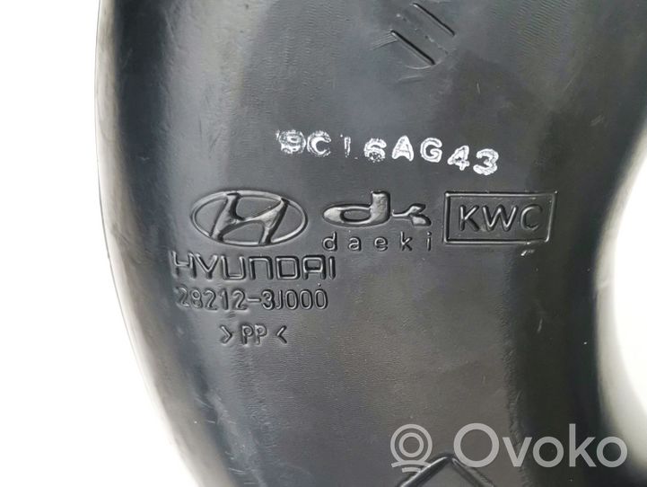 Hyundai ix 55 Rura / Wąż dolotowy powietrza 282123j000