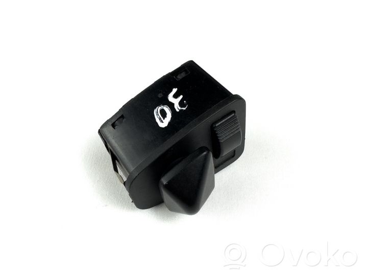 BMW 3 E46 Wing mirror switch 8373691