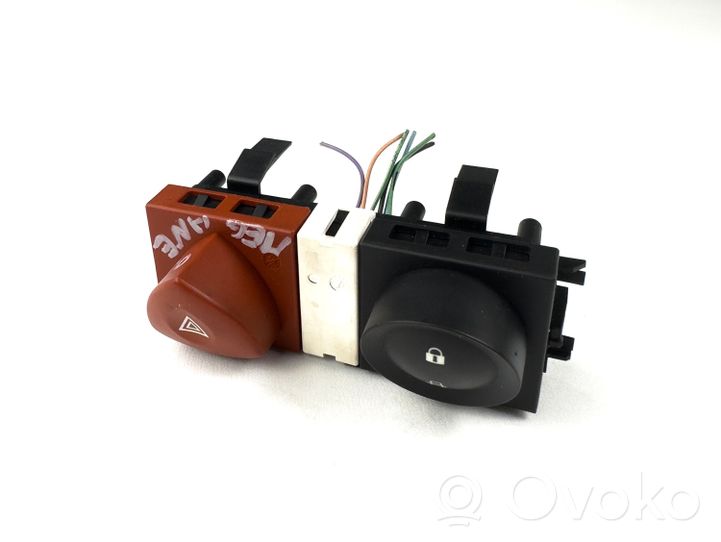 Renault Megane II Hazard light switch 8200095493