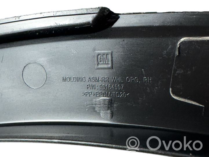 Opel Mokka Listwa błotnika tylnego 95164507