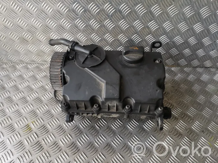 Volkswagen Polo Culasse moteur 045103373H