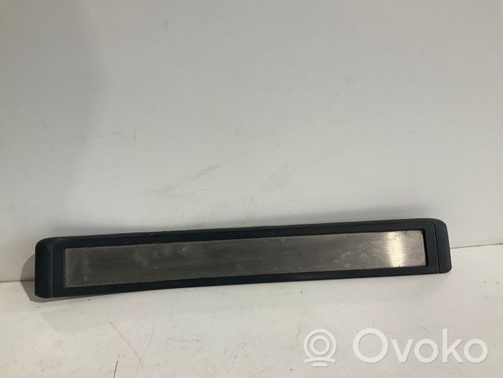 Mercedes-Benz E W211 Rivestimento posteriore minigonna laterale A2116801535