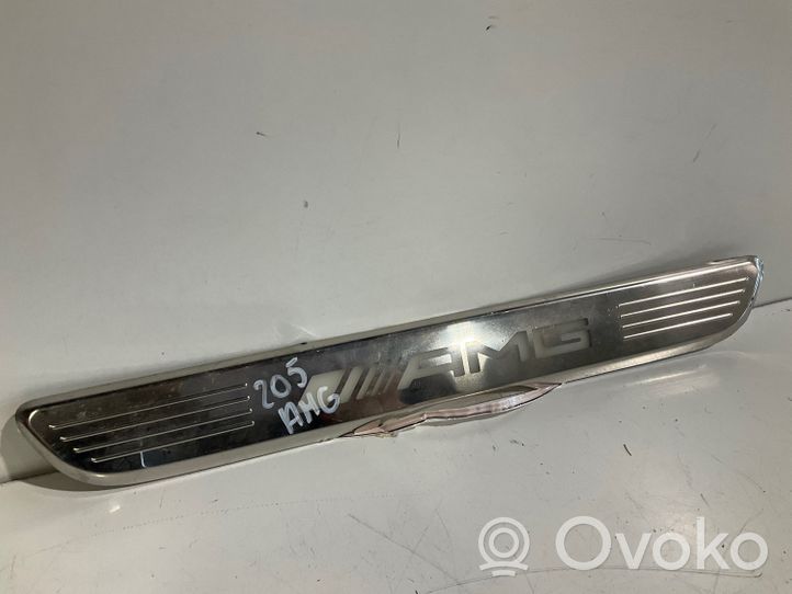 Mercedes-Benz C W205 Listwa progowa boczna A2056800535