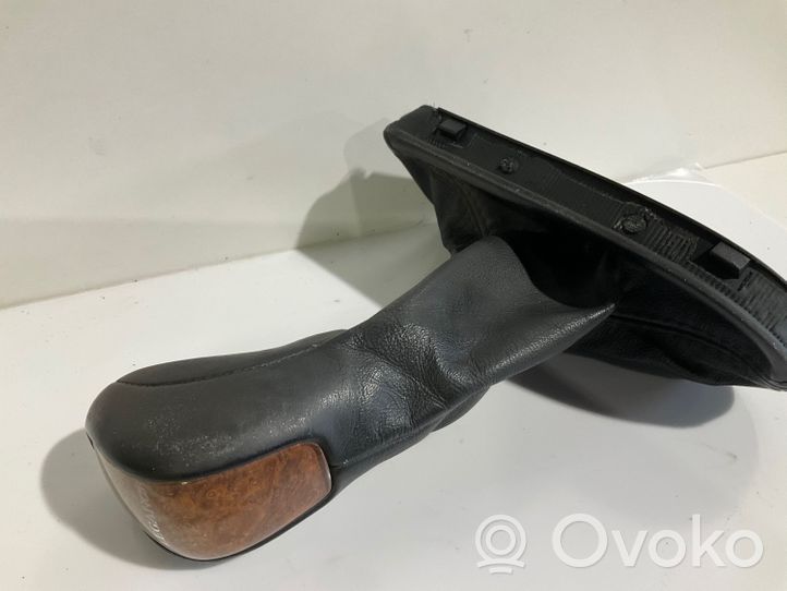 Mercedes-Benz E W211 Rivestimento in pelle/manopola della leva del cambio 2112671110