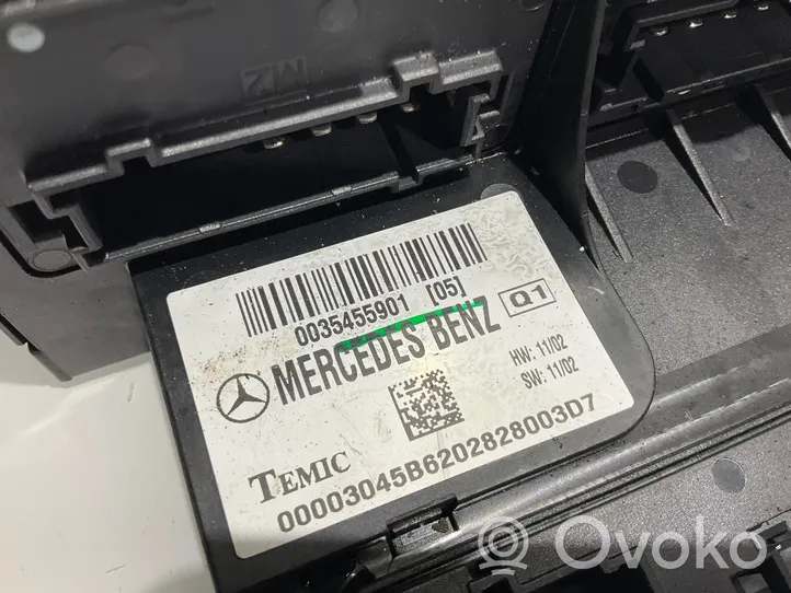 Mercedes-Benz CLS C219 Modulo fusibile 0035455901