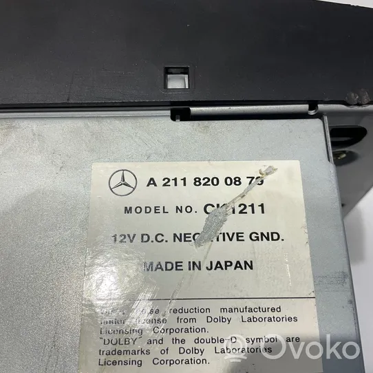Mercedes-Benz E W211 Radio / CD/DVD atskaņotājs / navigācija A2118200879