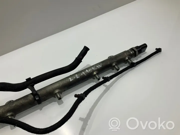 Mercedes-Benz E W211 Fuel main line pipe A6110700395