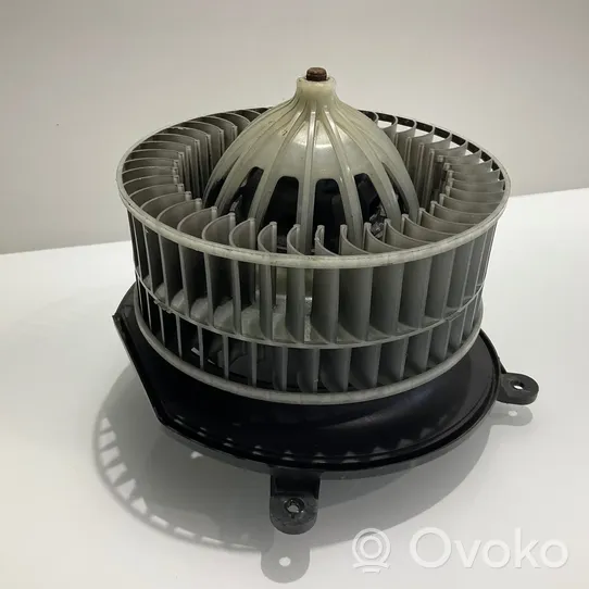 Mercedes-Benz E W211 Ventola riscaldamento/ventilatore abitacolo A2308210251