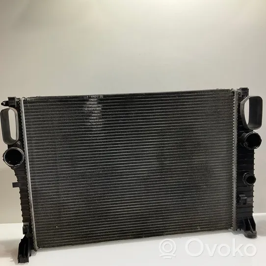 Mercedes-Benz E W211 Radiateur de refroidissement A2115003402