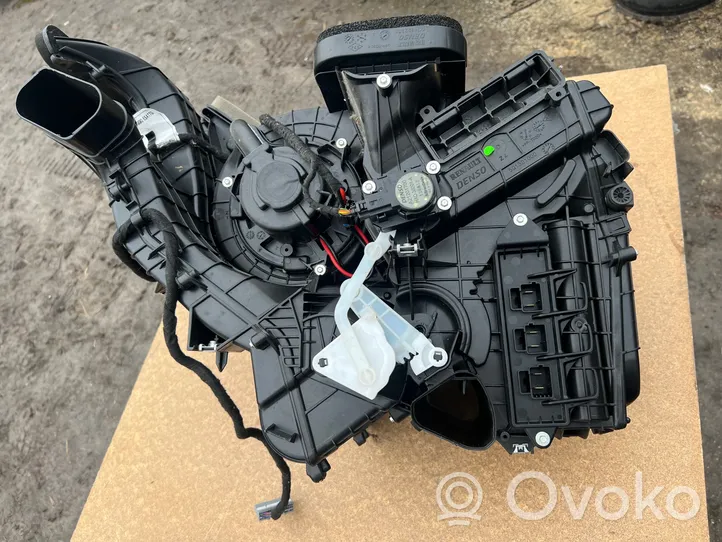 Renault Zoe Osuszacz powietrza klimatyzacji A/C 272702761RA