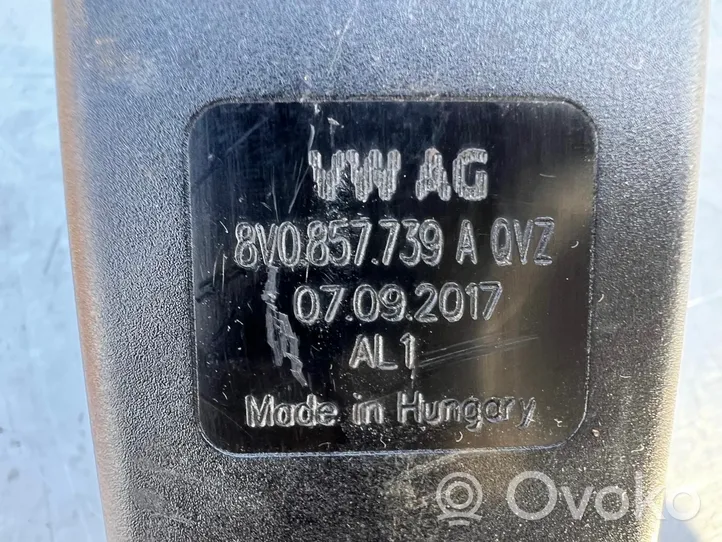 Volkswagen Golf VII Takaistuimen turvavyön solki 8V0857739