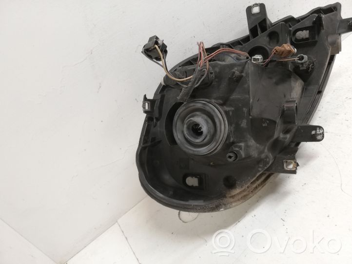 Renault Trafic II (X83) Scheinwerfer 8200701354