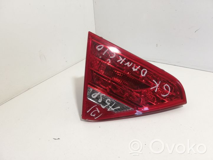 Audi A5 8T 8F Lampy tylnej klapy bagażnika 8T0945093A