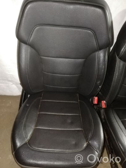 Mercedes-Benz GL X166 Set interni 