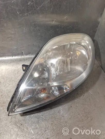 Renault Trafic II (X83) Phare frontale 8200701354