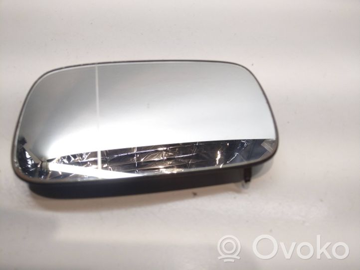 Volkswagen PASSAT B3 Wing mirror glass 357857521