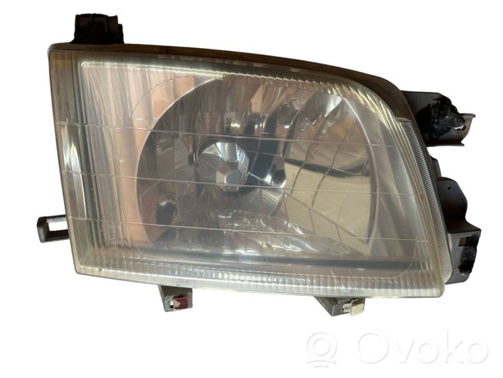 Subaru Forester SF Phare frontale 84001FC220