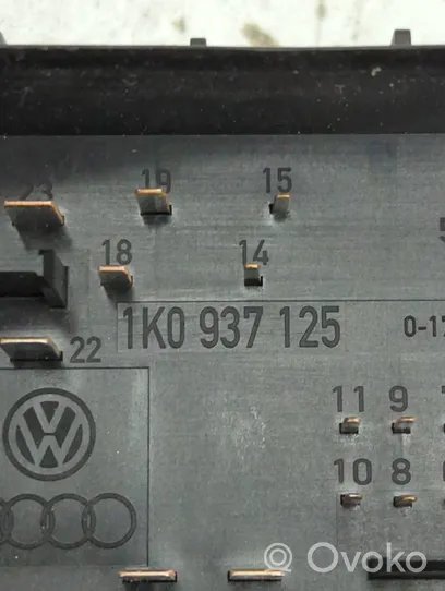 Volkswagen Jetta V Fuse module 1K0937125