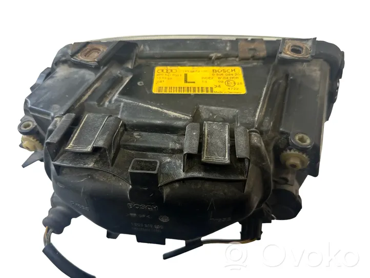 Audi A4 S4 B5 8D Lampa przednia 8D0941003E