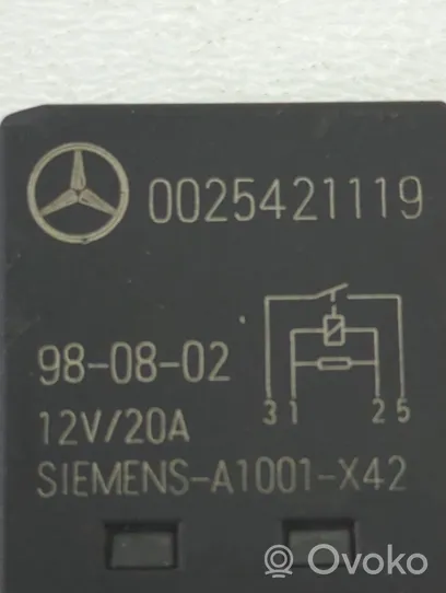 Mercedes-Benz C W202 Inne przekaźniki 0025421119