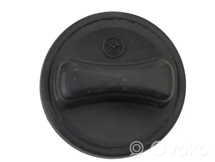 Mercedes-Benz C W202 Fuel tank filler cap 1404700005