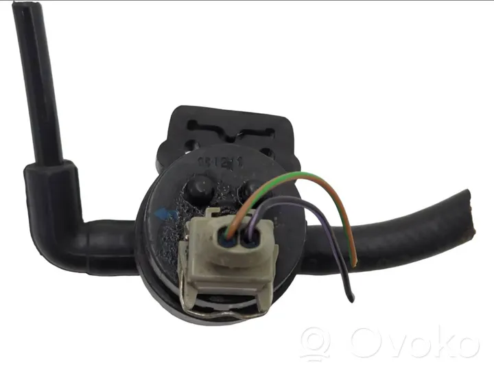 Mercedes-Benz E W210 Solenoīda vārsts 0004701993