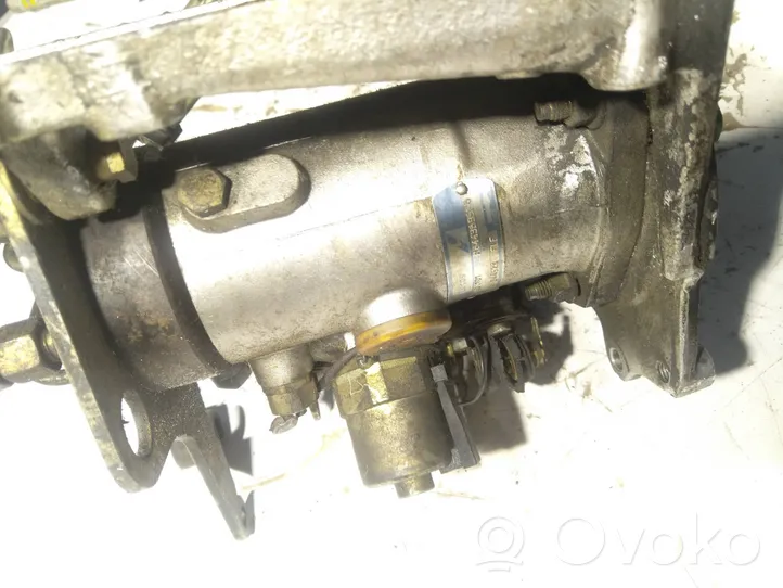 Citroen Xantia Pompe d'injection de carburant à haute pression R844389528