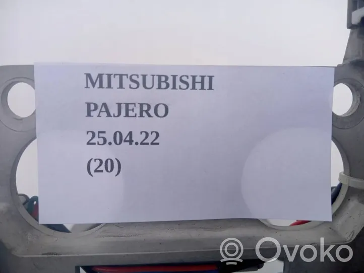 Mitsubishi Pajero Sport II Vaihteenvalitsimen kytkin/nuppi 560056XD