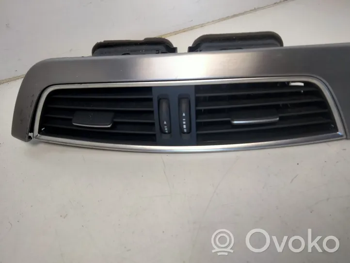 Mercedes-Benz C W204 Radiatore aria condizionata (A/C) (abitacolo) 2118205575