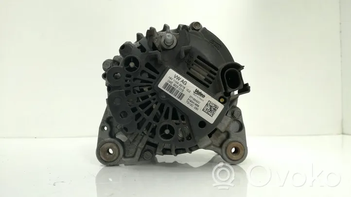 Skoda Scala Generatore/alternatore 04E903015