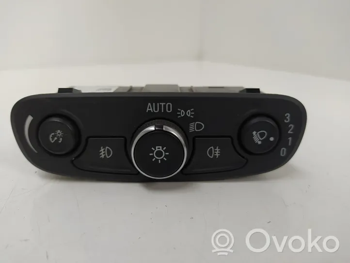 Opel Insignia B Interrupteur d’éclairage 39121795
