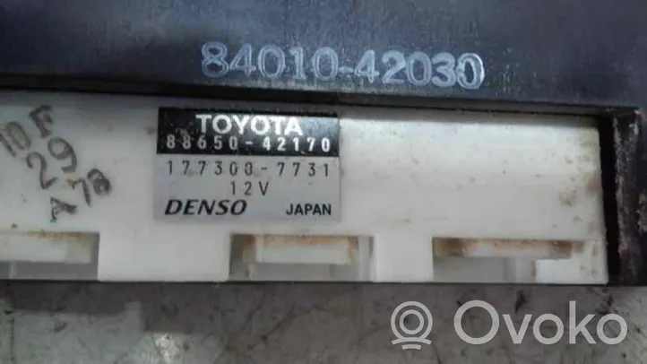 Toyota RAV 4 (XA20) Ilmastoinnin ohjainlaite 88650-42170