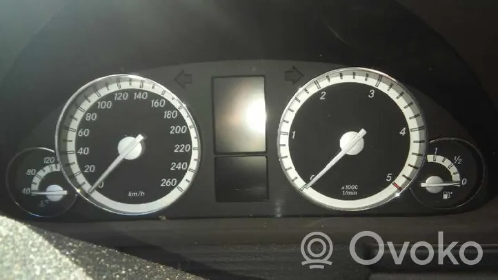 Mercedes-Benz CLC CL203 Speedometer (instrument cluster) 