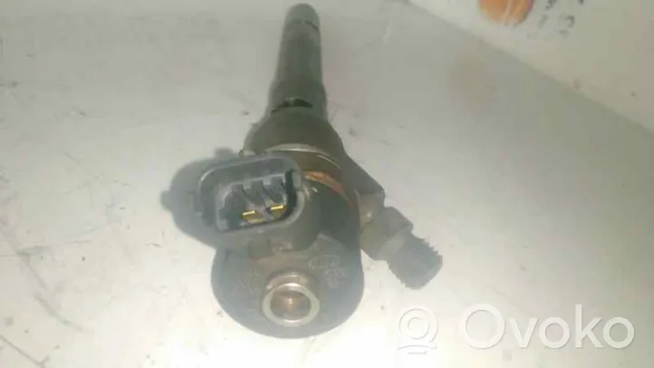 Hyundai Accent Fuel injector 