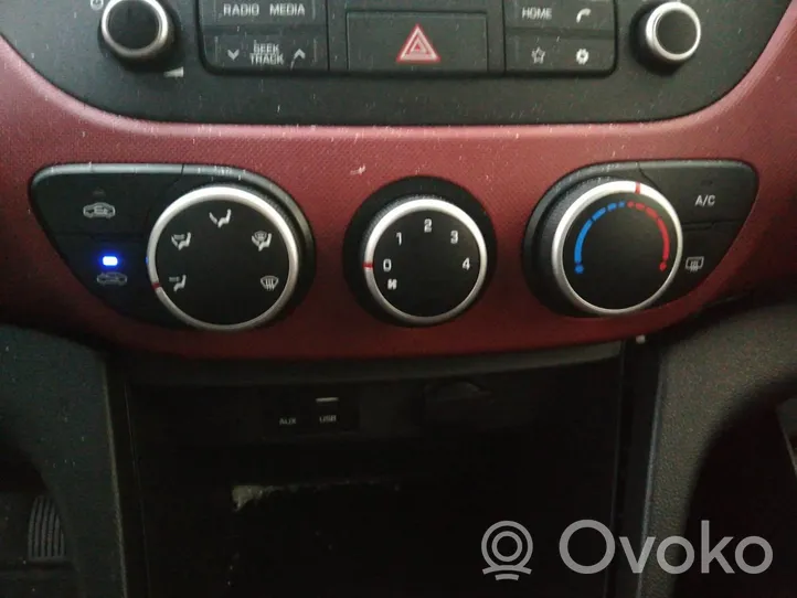Hyundai i10 Panel klimatyzacji 