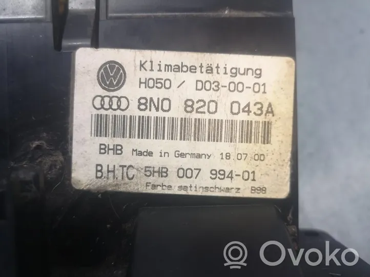 Audi TT Mk1 Ilmastoinnin ohjainlaite 8N0820043