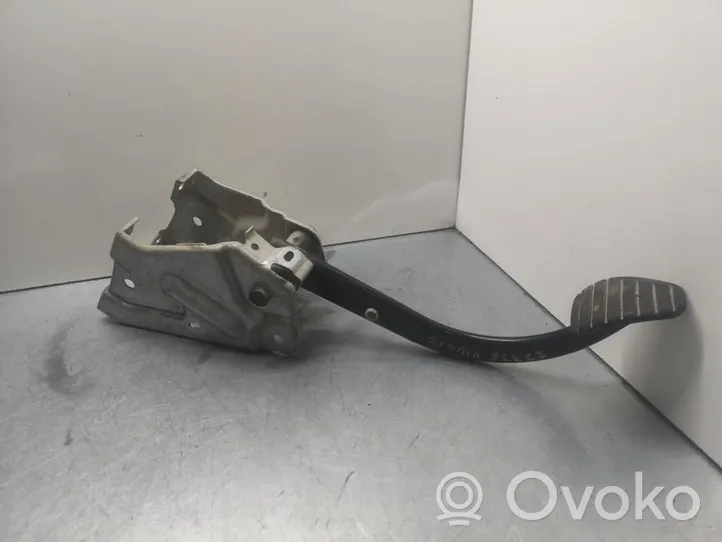 Opel Vivaro Brake pedal 