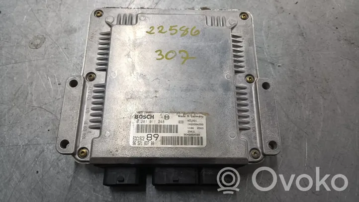 Peugeot 307 Calculateur moteur ECU 9652183700