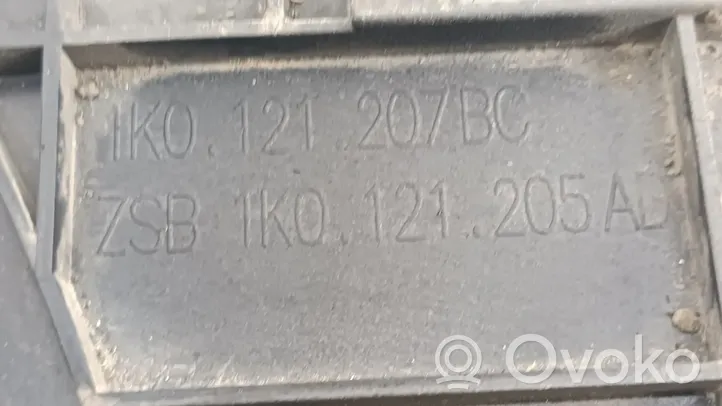 Volkswagen PASSAT B7 Elektryczny wentylator chłodnicy 