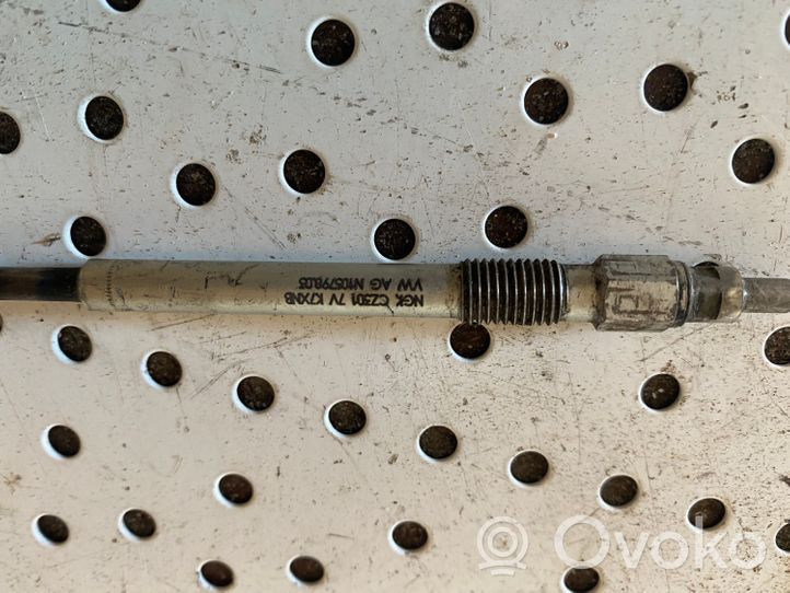 Volkswagen Touran I Glow plug N105798J03