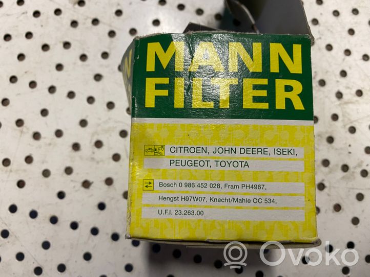 KIA Ceed Coperchio del filtro dell’olio W683