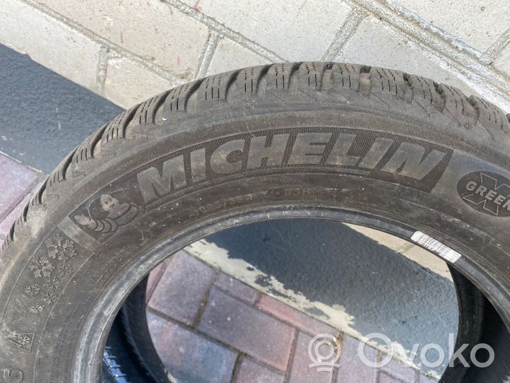 Volkswagen PASSAT B5.5 R16 winter tire 22555R16