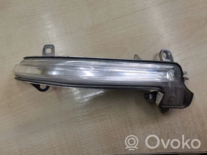 BMW 3 F30 F35 F31 Mirror indicator light 7280772