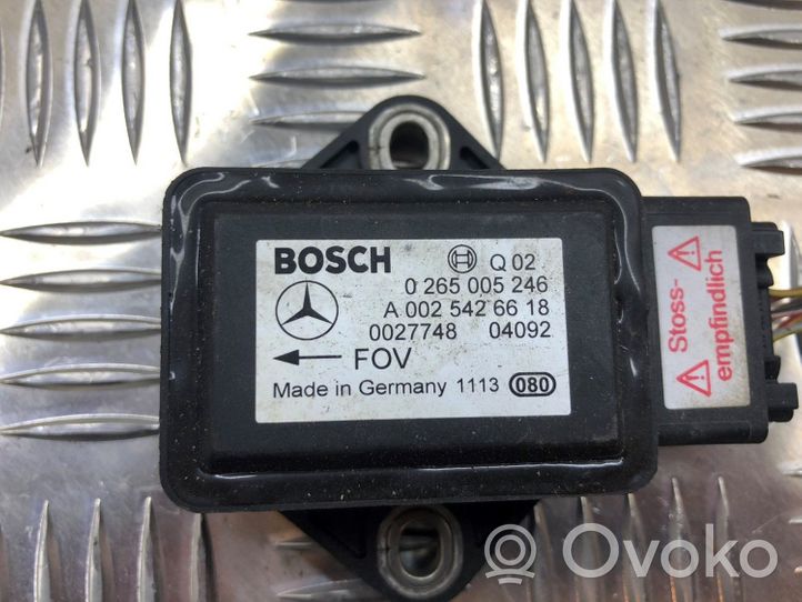 Mercedes-Benz E W211 Capteur de vitesse de lacet d'accélération ESP A0025426618