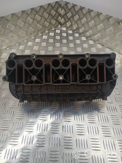 Volkswagen Golf V Intake manifold 