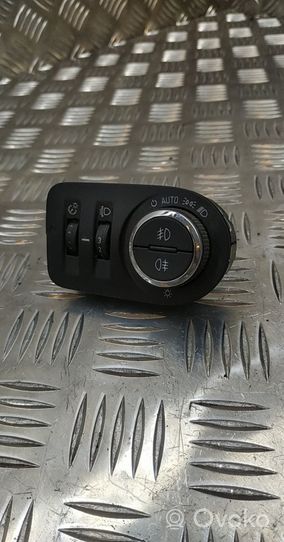 Opel Corsa E Interruptor de luz 13470454