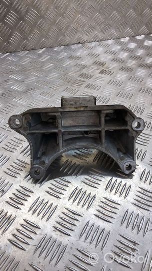 Mercedes-Benz E W211 Supporto della scatola del cambio A2112420304