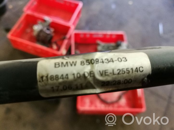 BMW X6 E71 Pavarų dėžės detalė 8509434