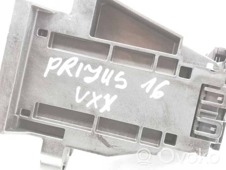 Toyota Prius (XW50) Рычаг переключения передач 75G203