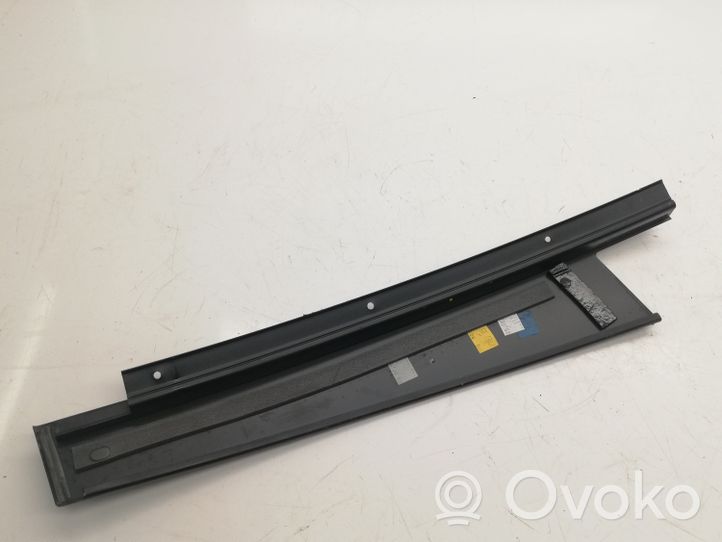 Mercedes-Benz C W204 Dashboard glove box trim 2046900487